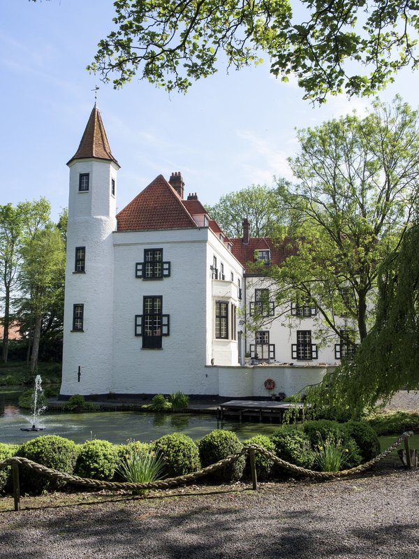 Vooraanzicht Kasteel ter Leyen